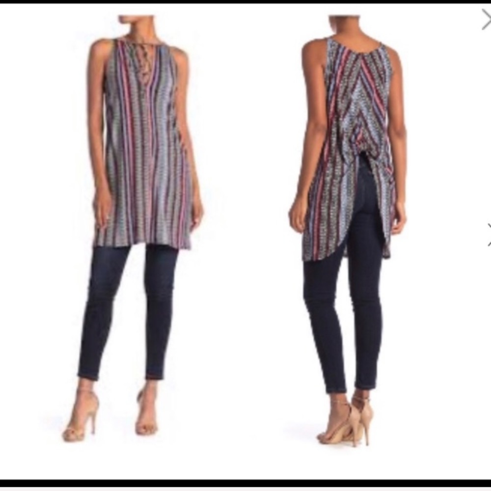 BCBGENERATION printed front knot tunic size small NWT